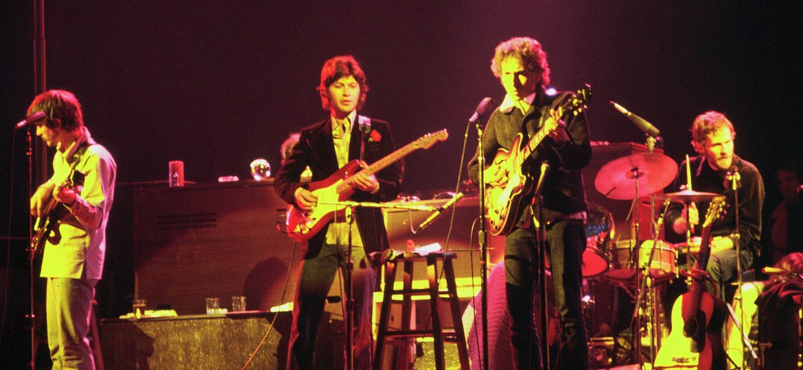 Bob_Dylan_and_The_Band_-_1974.jpg
