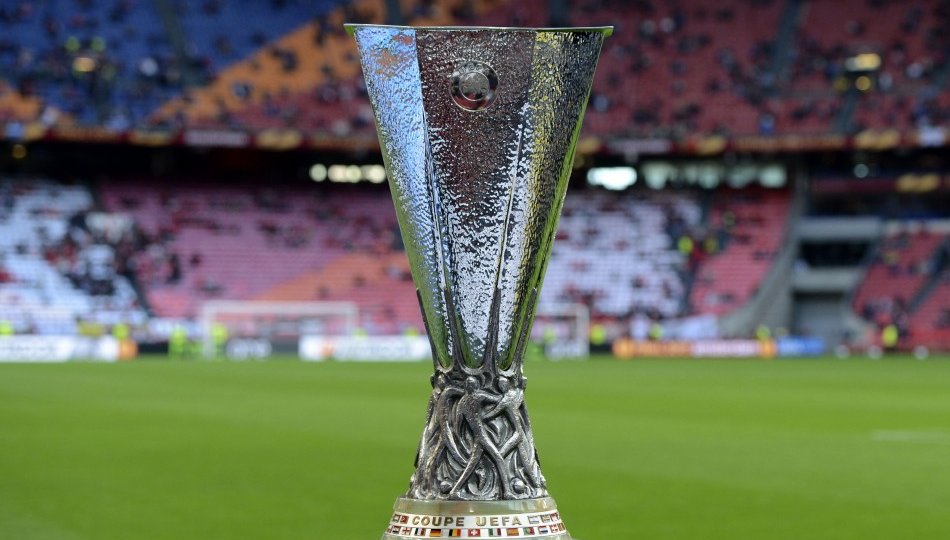uefa-europa-league-trophy_0.jpg